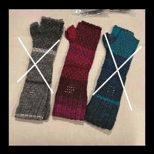 New In Package Garnet Hill Raspberry Knit Fingerless Gloves OS